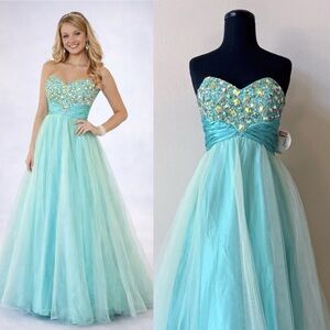 Vintage Y2K Deb Seafoam Rhinestone Beaded Strapless Tulle Prom Dress NWT XS